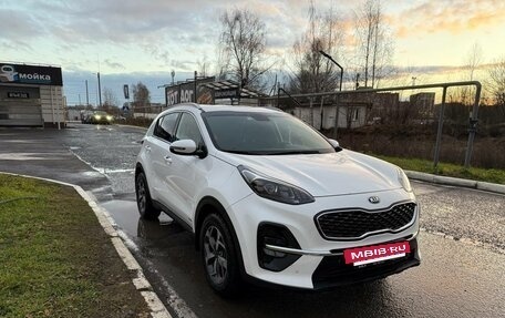 KIA Sportage IV рестайлинг, 2019 год, 2 300 000 рублей, 2 фотография