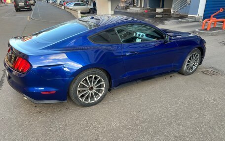 Ford Mustang VI рестайлинг, 2015 год, 2 350 000 рублей, 3 фотография