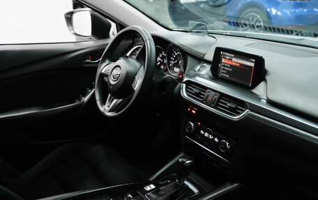 Mazda 6, 2016 год, 1 980 000 рублей, 14 фотография