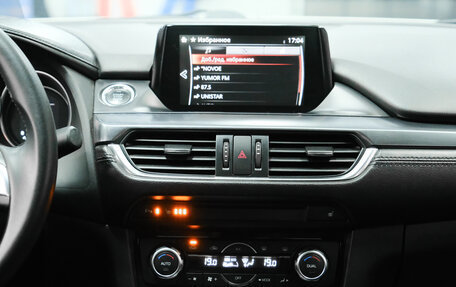 Mazda 6, 2016 год, 1 980 000 рублей, 18 фотография