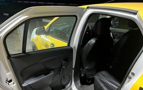 Renault Logan II, 2020 год, 290 000 рублей, 8 фотография