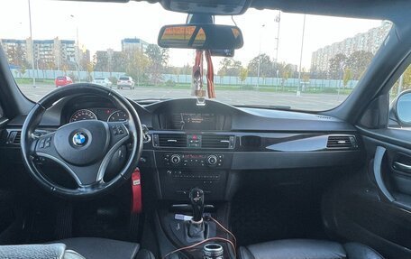 BMW 3 серия, 2011 год, 1 490 000 рублей, 22 фотография