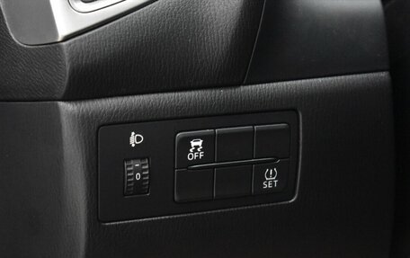 Mazda 3, 2018 год, 1 720 000 рублей, 10 фотография