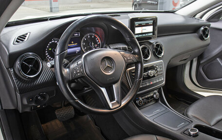 Mercedes-Benz GLA, 2014 год, 2 198 000 рублей, 16 фотография