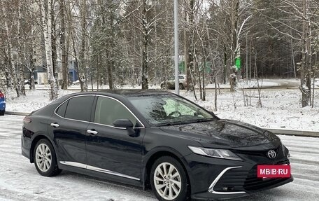 Toyota Camry, 2022 год, 2 900 000 рублей, 4 фотография