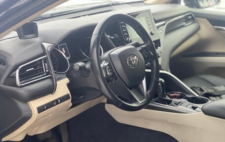 Toyota Camry, 2022 год, 2 900 000 рублей, 13 фотография