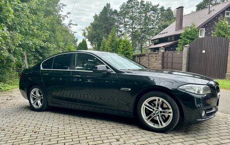 BMW 5 серия, 2015 год, 1 680 000 рублей, 4 фотография