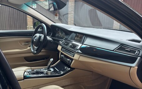 BMW 5 серия, 2015 год, 1 680 000 рублей, 14 фотография