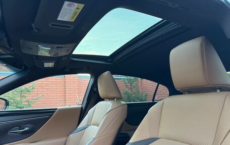 Lexus ES VII, 2018 год, 3 880 000 рублей, 9 фотография