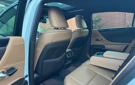 Lexus ES VII, 2018 год, 3 880 000 рублей, 11 фотография