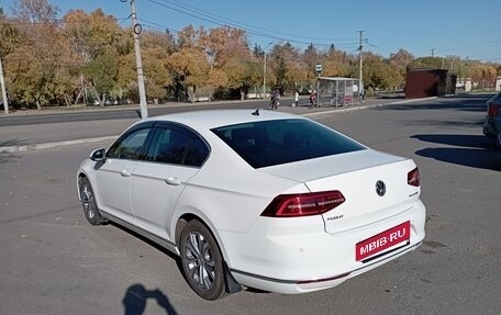 Volkswagen Passat B8 рестайлинг, 2015 год, 1 730 000 рублей, 3 фотография