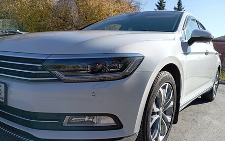 Volkswagen Passat B8 рестайлинг, 2015 год, 1 730 000 рублей, 8 фотография