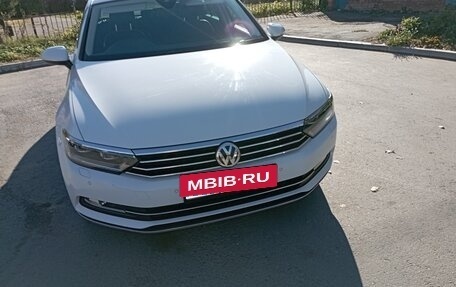 Volkswagen Passat B8 рестайлинг, 2015 год, 1 730 000 рублей, 11 фотография