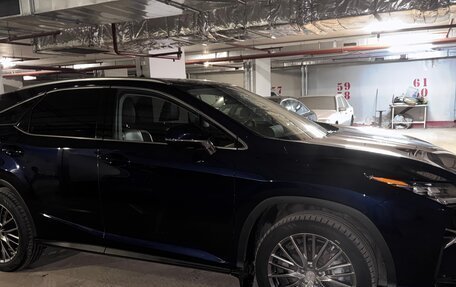 Lexus RX IV рестайлинг, 2017 год, 3 600 000 рублей, 4 фотография