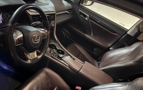 Lexus RX IV рестайлинг, 2017 год, 3 600 000 рублей, 9 фотография