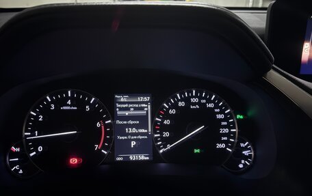 Lexus RX IV рестайлинг, 2017 год, 3 600 000 рублей, 15 фотография