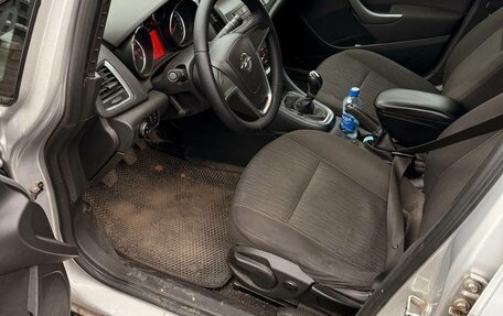 Opel Astra J, 2013 год, 685 000 рублей, 12 фотография