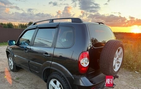 Chevrolet Niva I рестайлинг, 2014 год, 550 000 рублей, 4 фотография