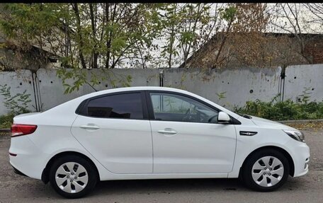 KIA Rio III рестайлинг, 2016 год, 1 025 000 рублей, 3 фотография