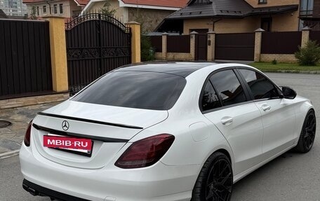 Mercedes-Benz C-Класс, 2018 год, 2 450 000 рублей, 4 фотография