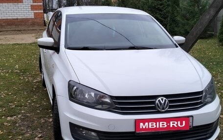 Volkswagen Polo VI (EU Market), 2015 год, 810 000 рублей, 4 фотография