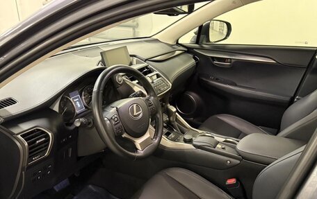 Lexus NX I, 2017 год, 2 920 000 рублей, 10 фотография