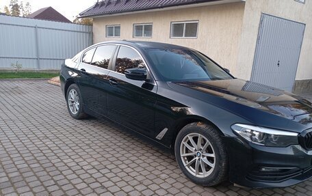 BMW 5 серия, 2019 год, 2 600 000 рублей, 3 фотография