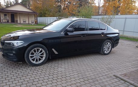 BMW 5 серия, 2019 год, 2 600 000 рублей, 2 фотография