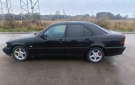 Mercedes-Benz C-Класс, 1998 год, 135 000 рублей, 3 фотография
