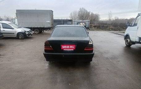 Mercedes-Benz C-Класс, 1998 год, 135 000 рублей, 4 фотография