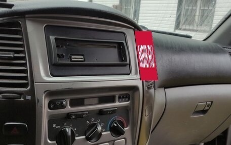 Toyota Land Cruiser 100 рестайлинг 2, 2003 год, 1 500 000 рублей, 7 фотография