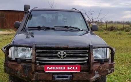 Toyota Land Cruiser 100 рестайлинг 2, 2003 год, 1 500 000 рублей, 9 фотография