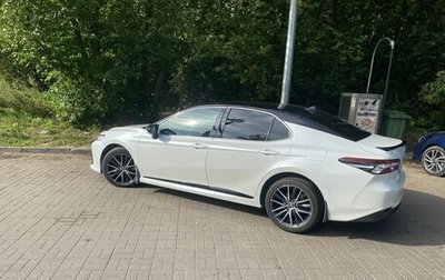 Toyota Camry, 2021 год, 2 990 000 рублей, 1 фотография