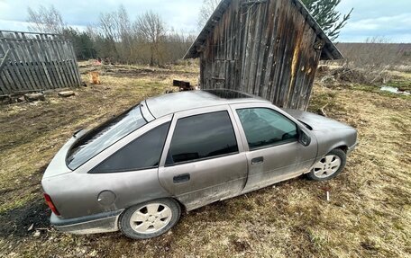 Opel Vectra A, 1990 год, 90 000 рублей, 1 фотография
