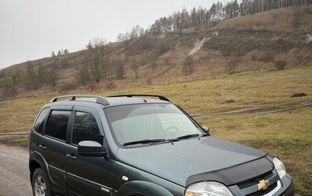 Chevrolet Niva I рестайлинг, 2012 год, 630 000 рублей, 3 фотография