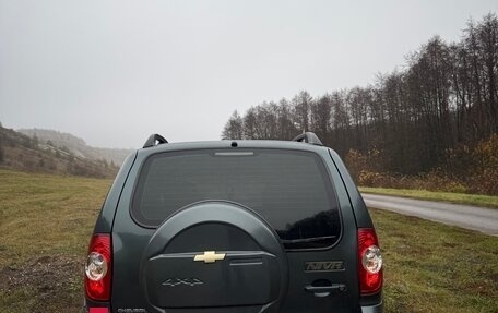 Chevrolet Niva I рестайлинг, 2012 год, 630 000 рублей, 8 фотография