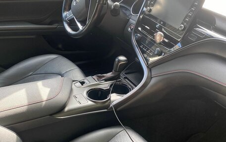 Toyota Camry, 2021 год, 2 990 000 рублей, 11 фотография