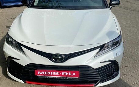 Toyota Camry, 2021 год, 2 990 000 рублей, 5 фотография