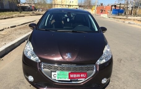 Peugeot 208 II, 2013 год, 650 000 рублей, 6 фотография