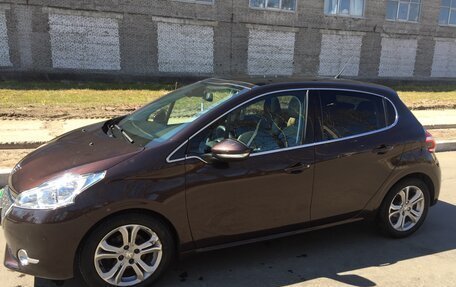 Peugeot 208 II, 2013 год, 650 000 рублей, 14 фотография