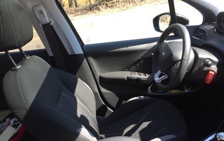 Peugeot 208 II, 2013 год, 650 000 рублей, 15 фотография