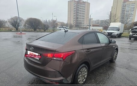 Hyundai Solaris II рестайлинг, 2021 год, 1 690 000 рублей, 4 фотография
