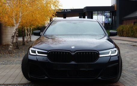 BMW 5 серия, 2020 год, 7 350 000 рублей, 2 фотография