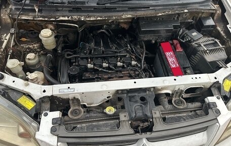 Mitsubishi Dion I рестайлинг, 2000 год, 430 000 рублей, 17 фотография