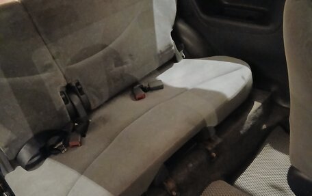 Toyota Yaris I рестайлинг, 2000 год, 345 000 рублей, 10 фотография