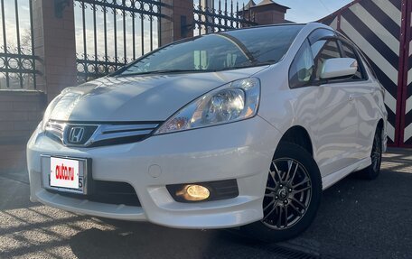 Honda Fit Shuttle I рестайлинг, 2013 год, 1 095 000 рублей, 4 фотография