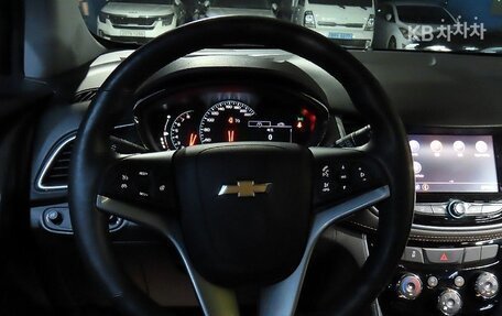 Chevrolet Trax, 2021 год, 1 033 000 рублей, 8 фотография