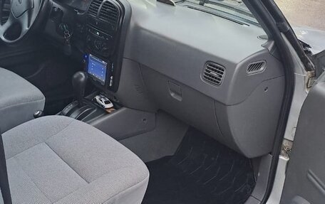 KIA Sportage IV рестайлинг, 2003 год, 180 000 рублей, 6 фотография