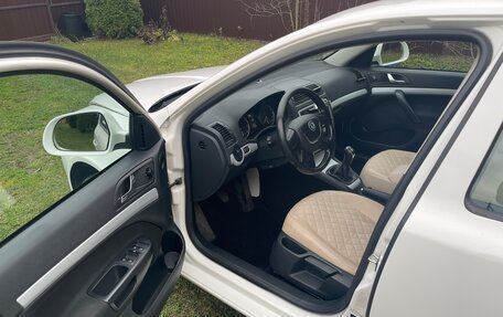 Skoda Octavia, 2011 год, 850 000 рублей, 5 фотография