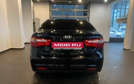 KIA Rio III рестайлинг, 2013 год, 550 000 рублей, 4 фотография